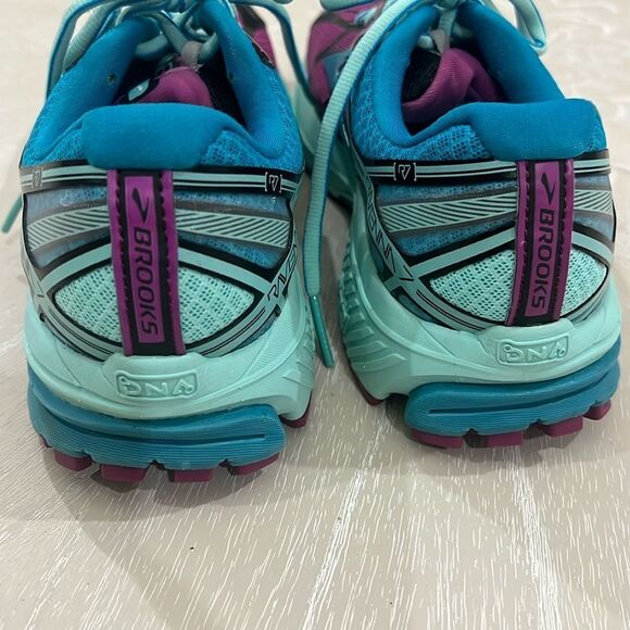 Brooks Ravenna 7 Running Shoe (Women's) 8.5 - Picture 6 of 9